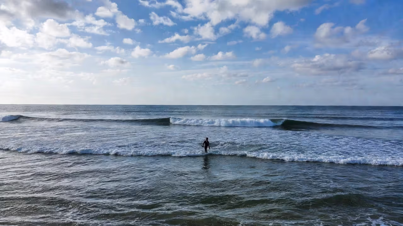 Watch the sets before you paddle out